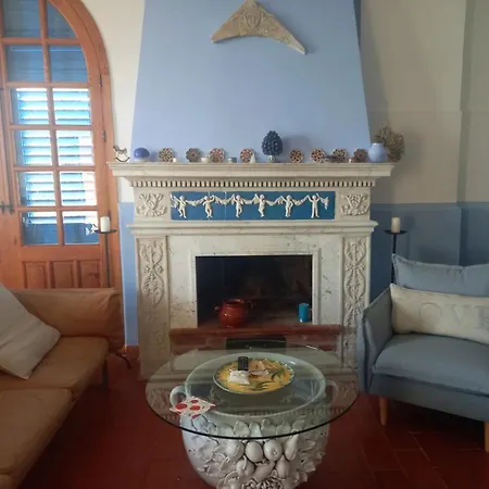 Vila The Cliff House Messina