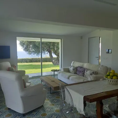 Villa The Cliff House *