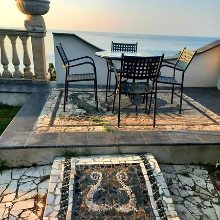 The Cliff House Messina