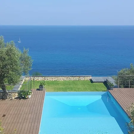 The Cliff House Messina