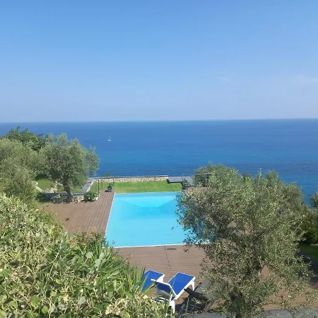 Villa The Cliff House *